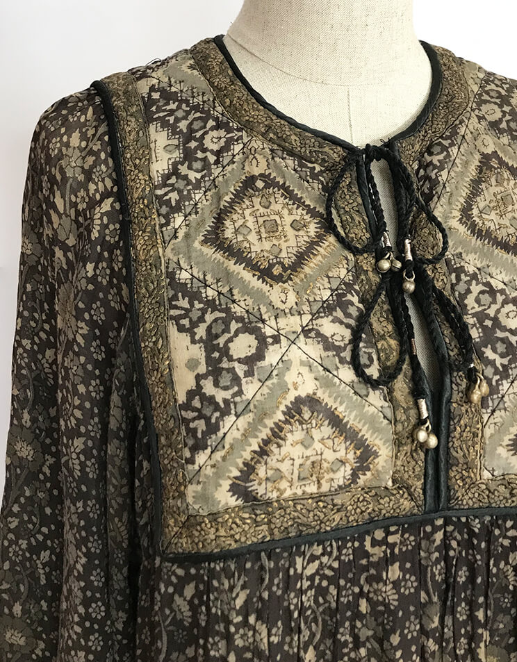 1970s Vintage exotic flower indian cotton dress